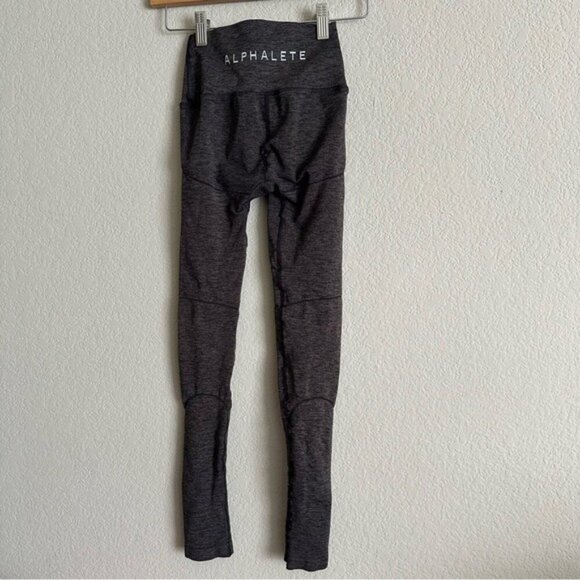 Alphalete R6 Revival Leggings. Small. Charcoal Gray - Picture 4 of 12